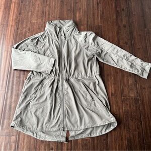 Athleta ‘Drippity’ Lightweight Anorak Jacket Large Parka Zip Hood Packable